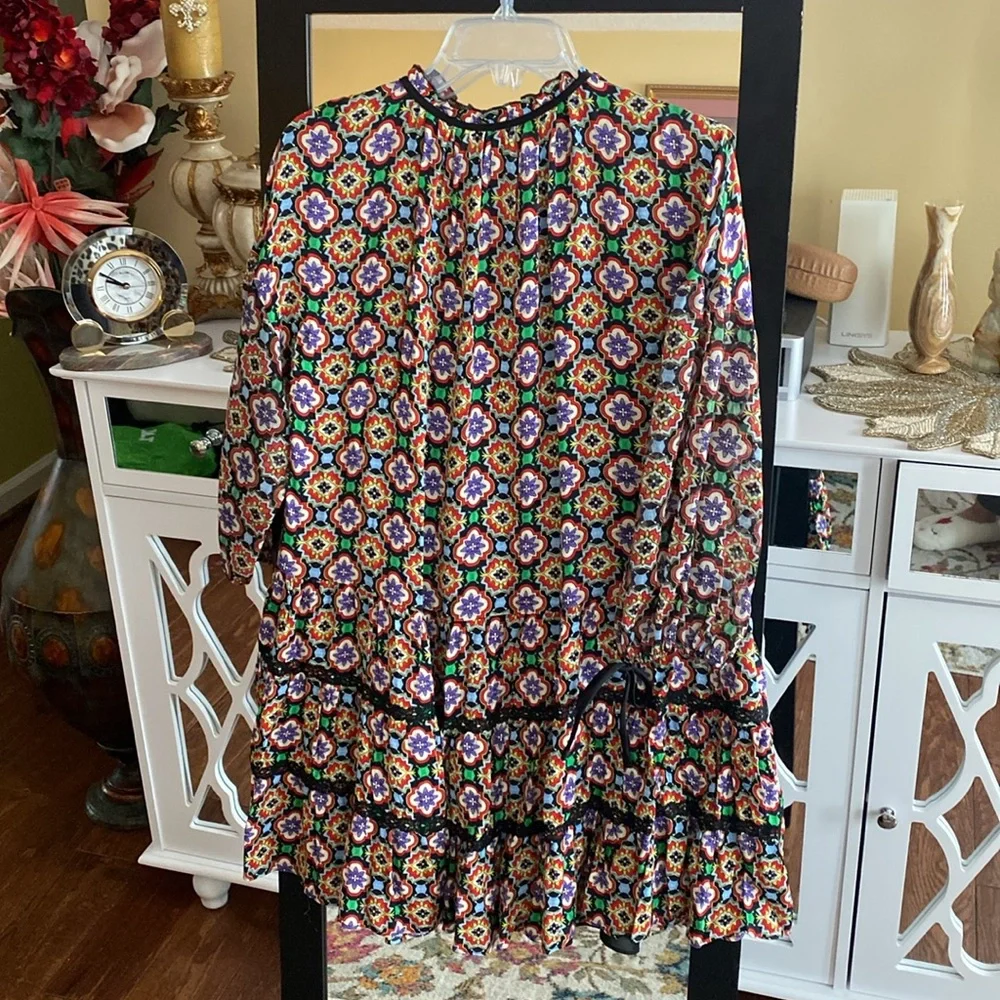 New ALICE + OLIVIA stunning dress